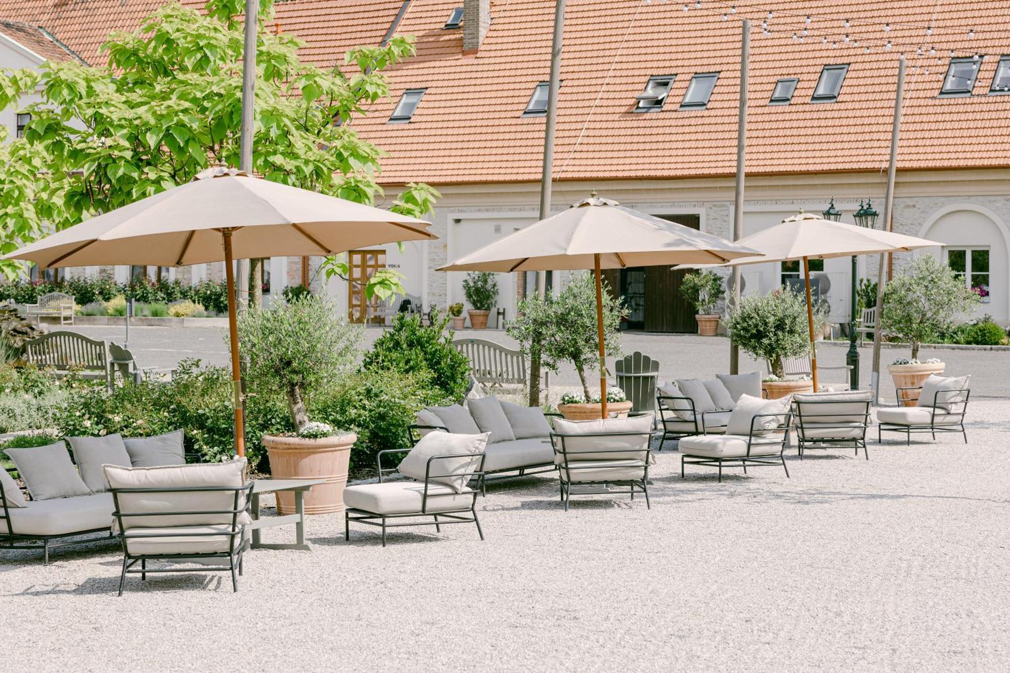 Na Kmine Hotell Obristvi Eksteriør bilde